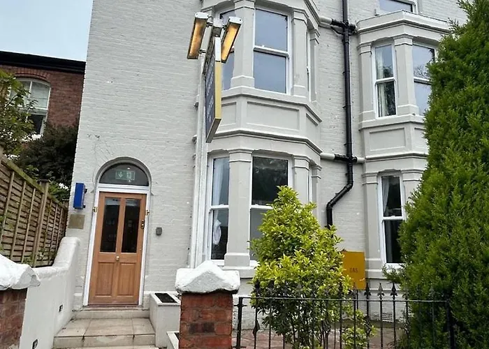 Hamilton Court Hotel Hoole